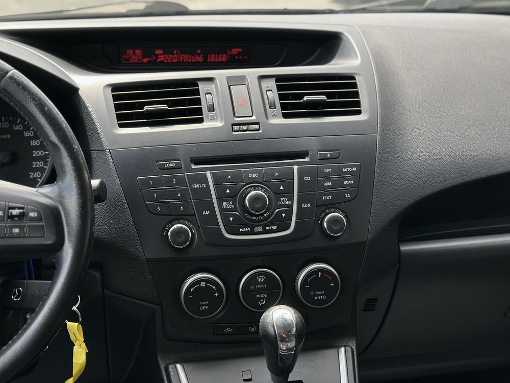 MAZDA 5 2011 року, 2.0 бензин, автомат, передній привід, 7 місць.