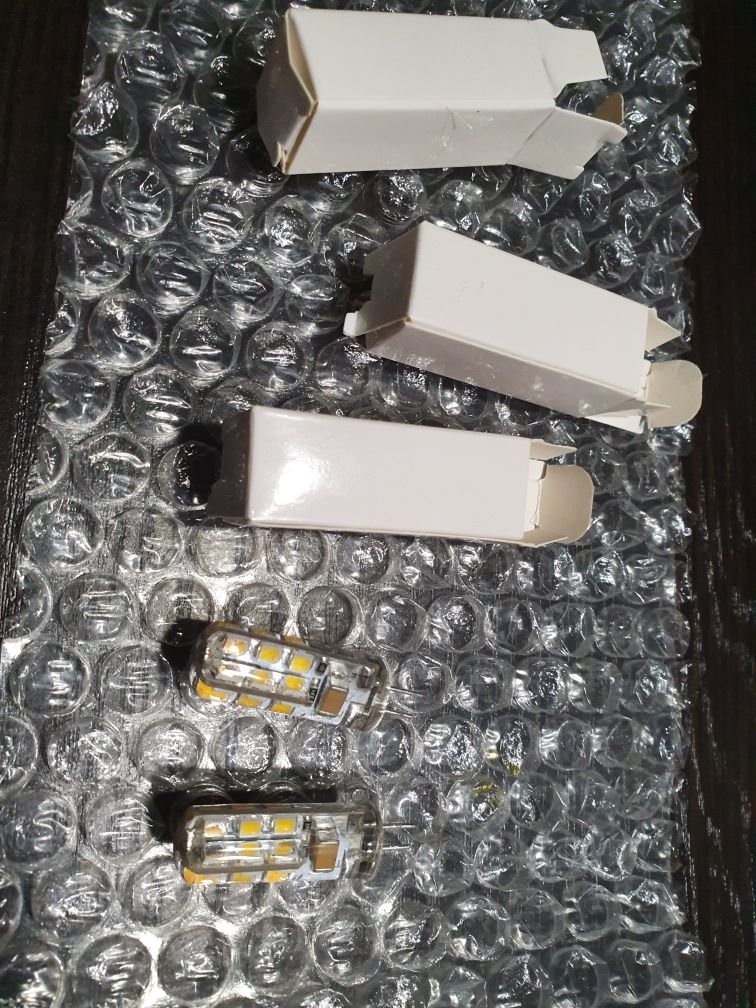 G4 LED 220-250V silikon ciepłe