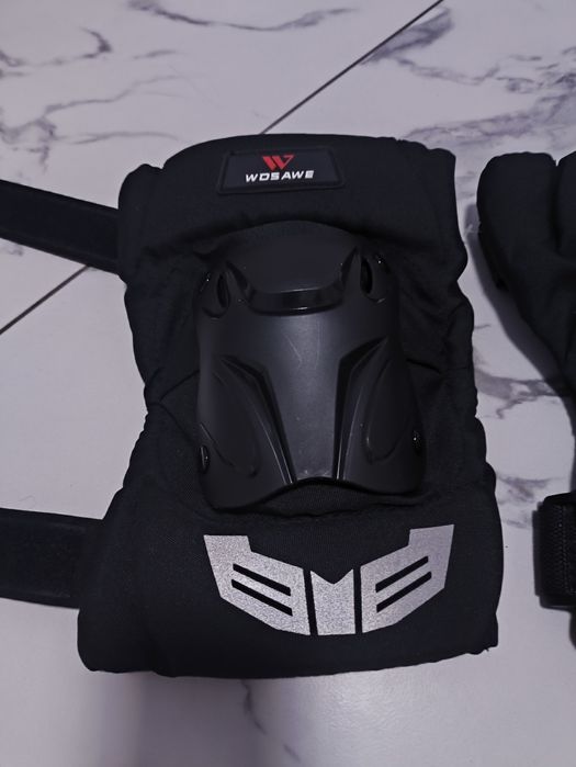 Продам мото-захист на коліна