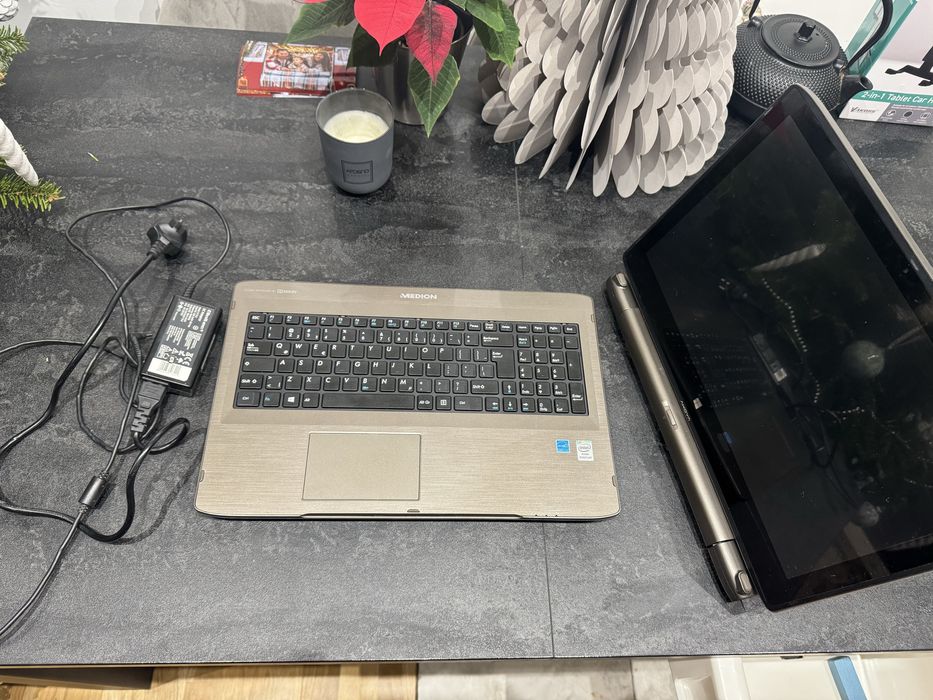 Laptop Medion Akoya