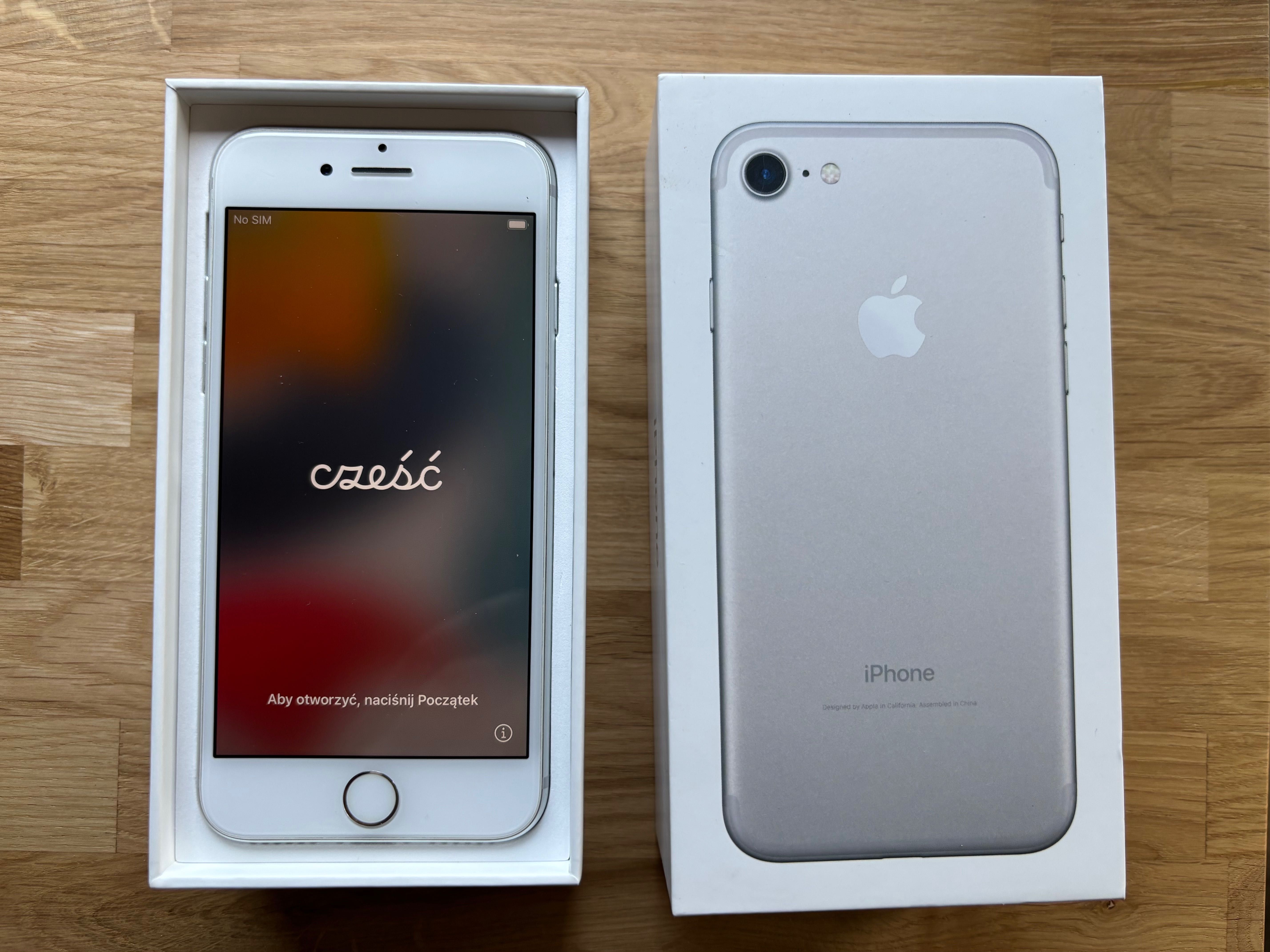 iPhone 7 w pudełku
