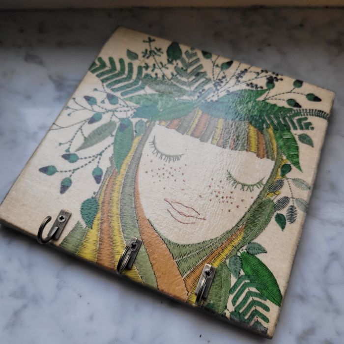 Wieszak na klucze ręcznie robiony w technice decoupage