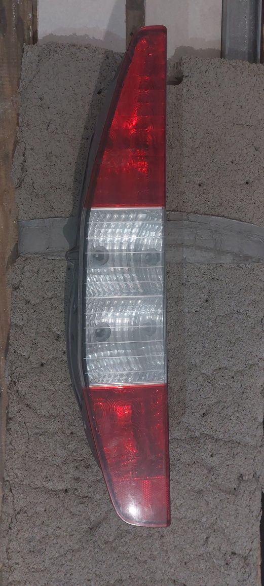 Lampa tył lewa Fiat doblo