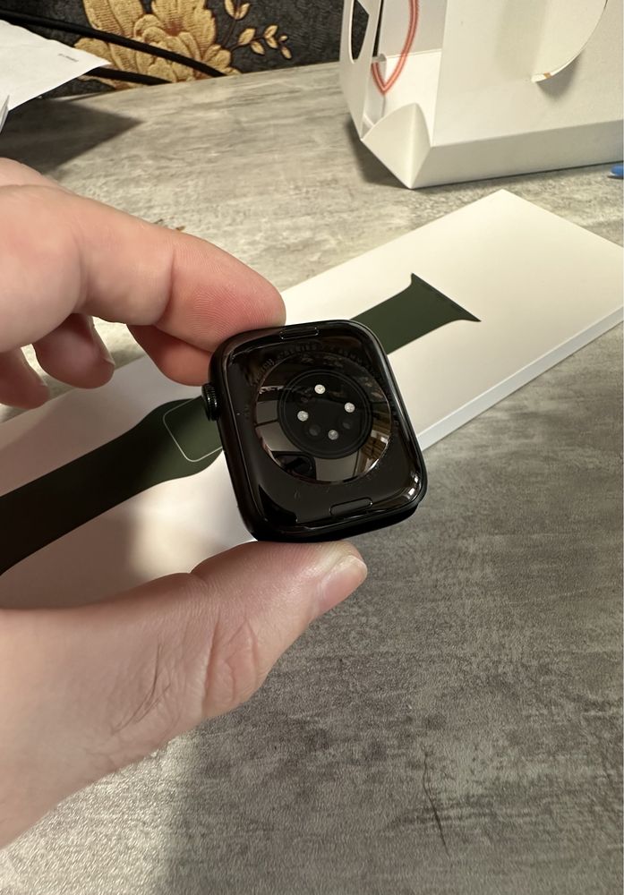 Часы Apple Watch Series 7 GPS 45 mm Green Aluminium Case