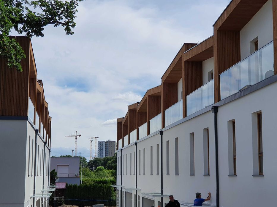 Balustrady ze stali nierdzewnej, szkła i aluminium