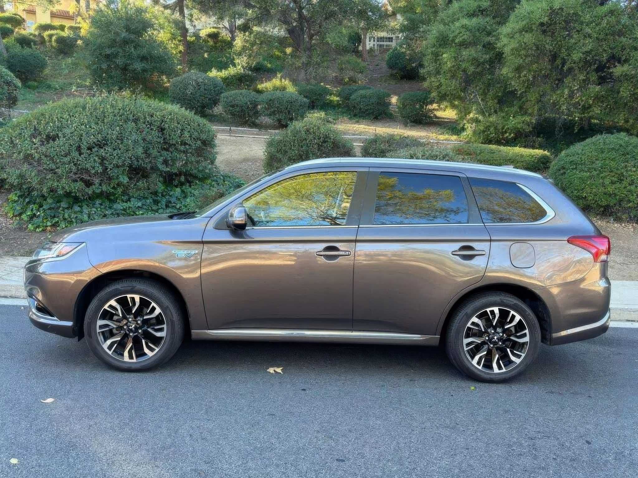 2018 Mitsubishi Outlander Hybrid Plug-in SEL S-AWC