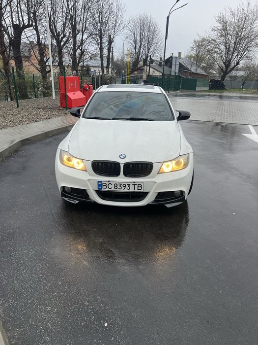 Продам BMW е90 2011 року !!!Терміново!!!