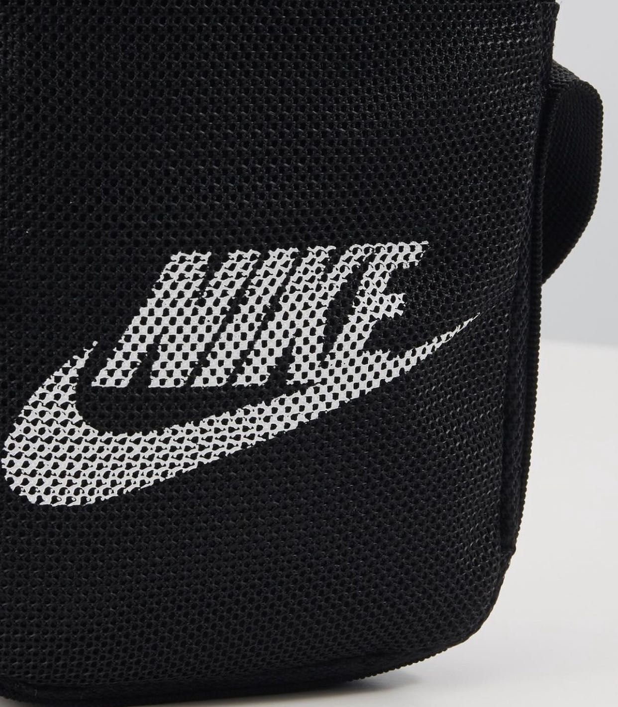 Nike heritage crossbody bag unisex