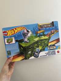 Hot wheels tor ghost garage