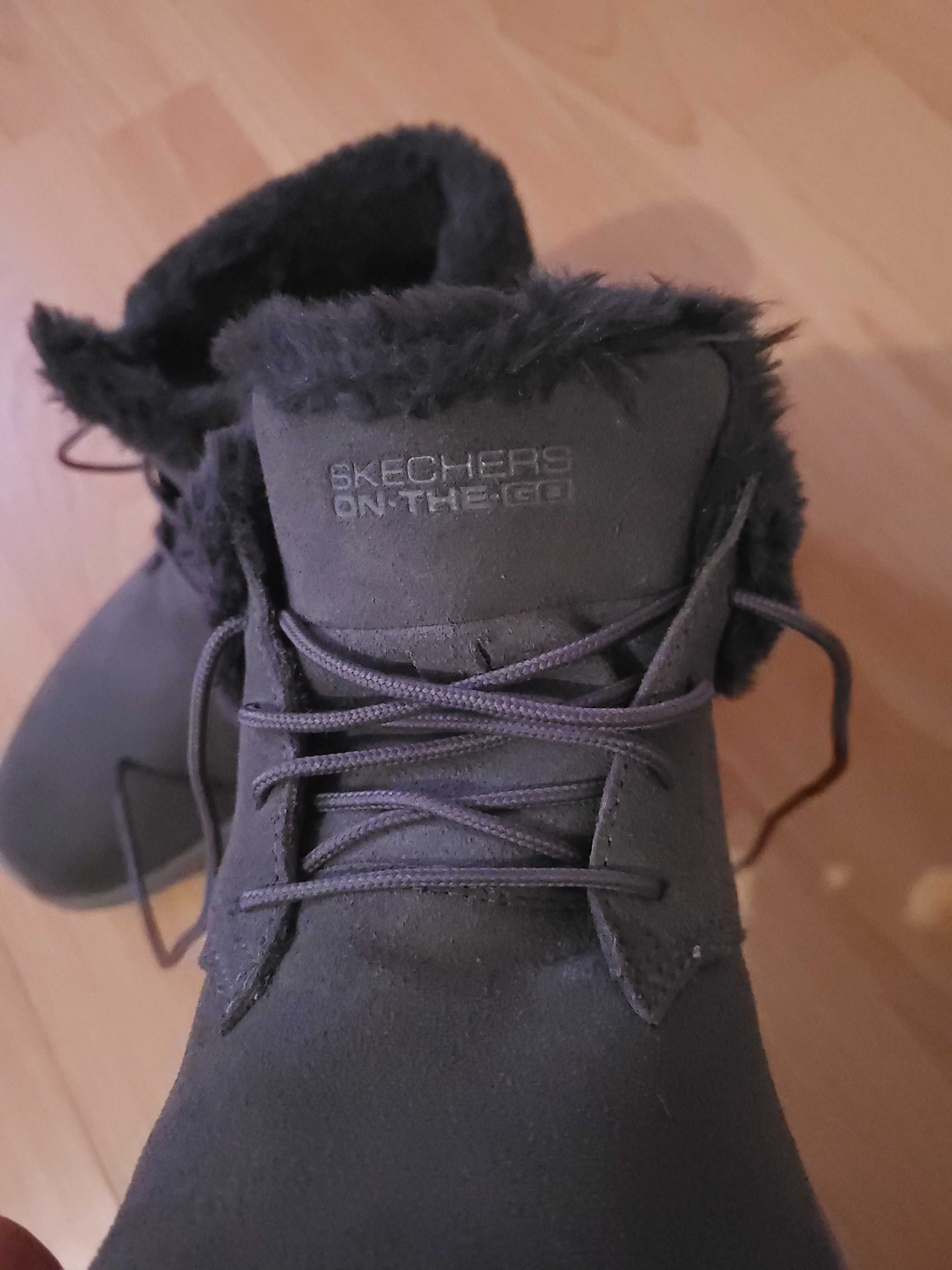 нові зимові черевики skechers on-the-go joy р. 39/40