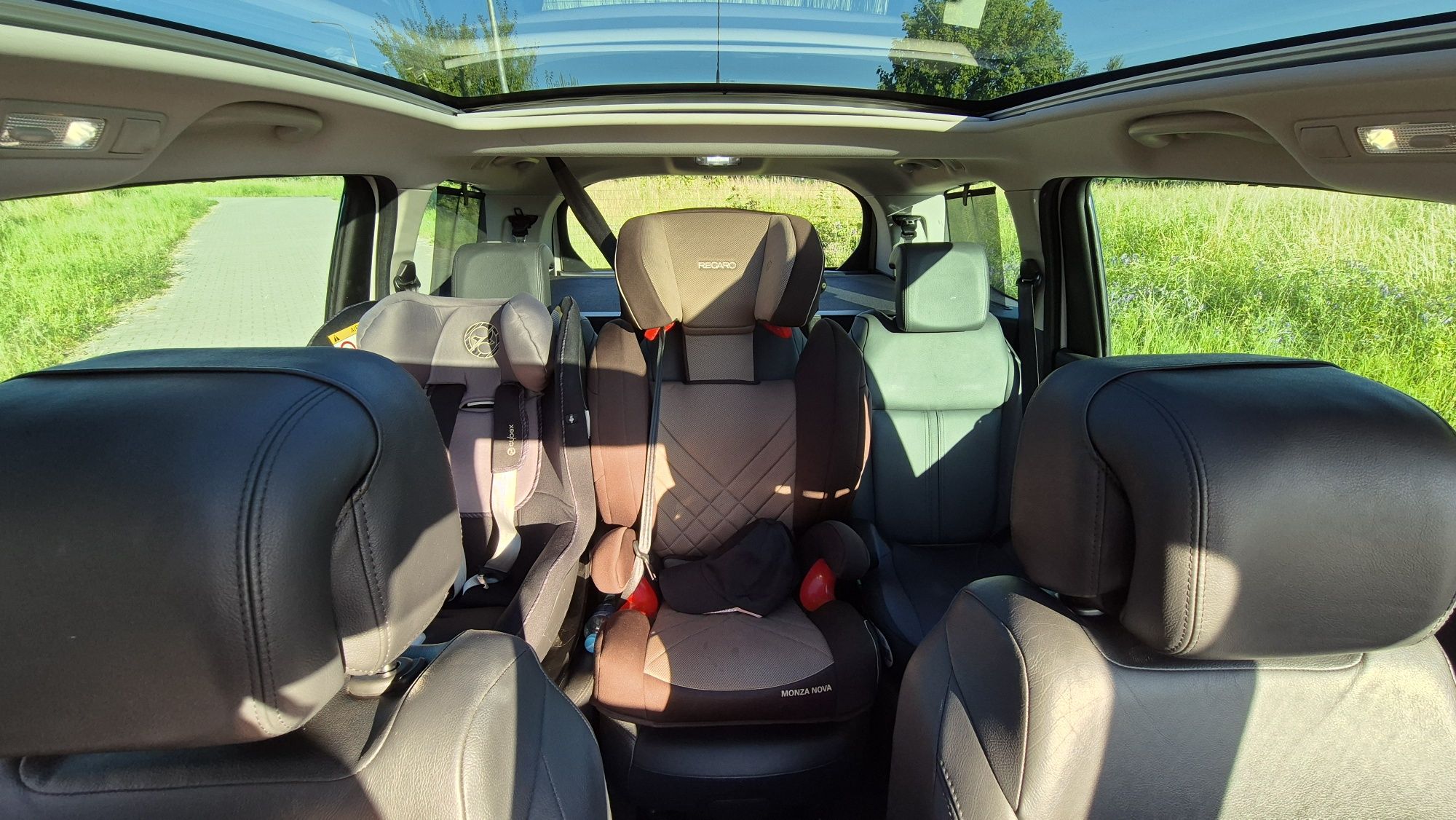Peugeot 5008 2.0HDI Automat 2011 7os. Panorama Xenon Skóry HUD