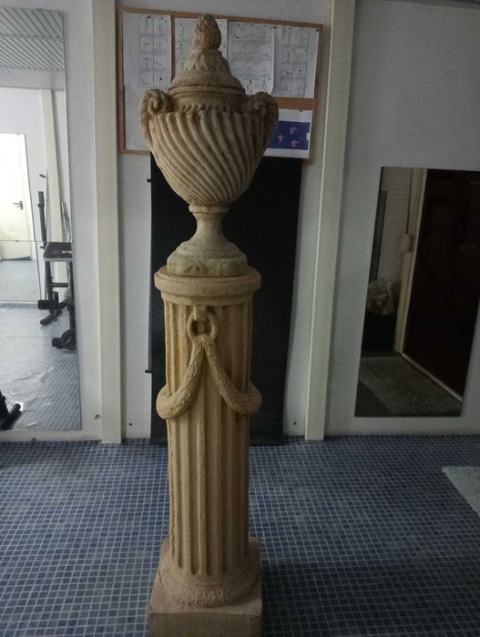 Coluna muito bonita para decoração