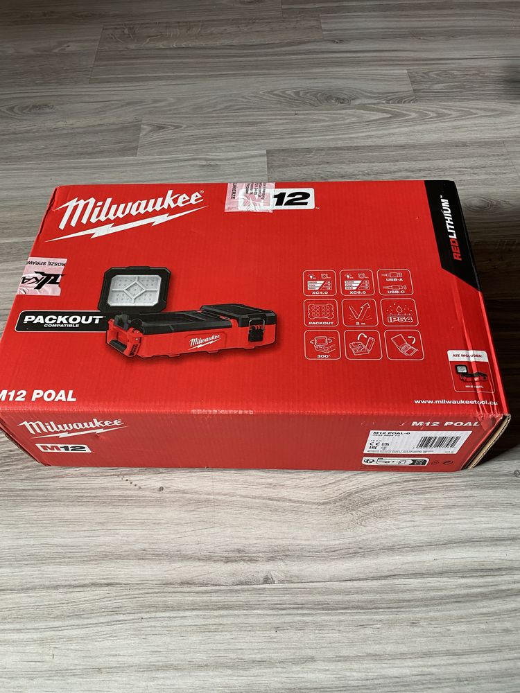 Lampa halogen led milwaukee packout m12