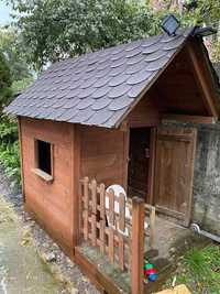 Domek drewniany dla dziecka z altanką
