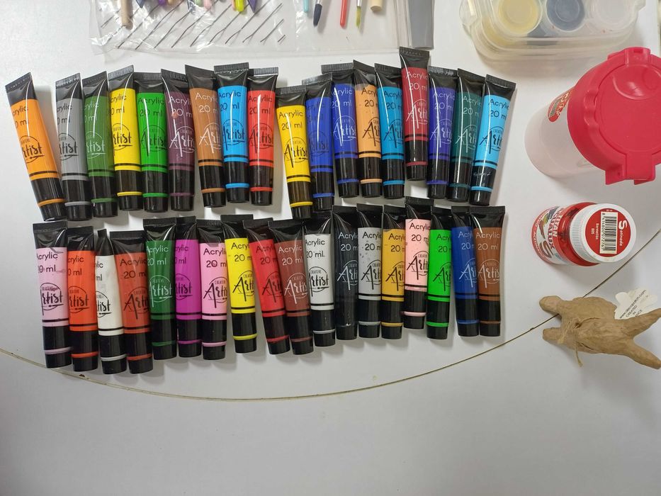 Conjunto de pintura com 180 utensílios