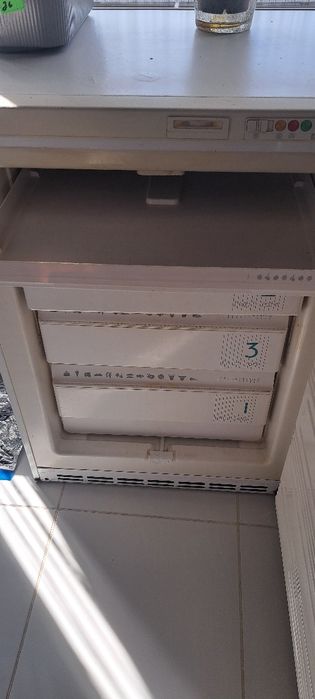 Продам морозильну камеру