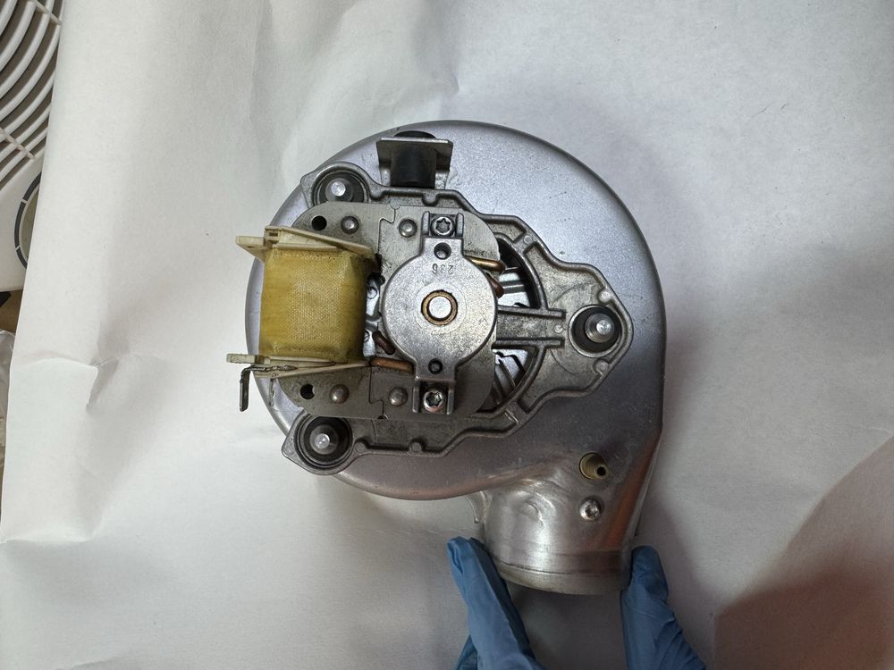 Запчастина на газовий котел RLG 108/3800 A2