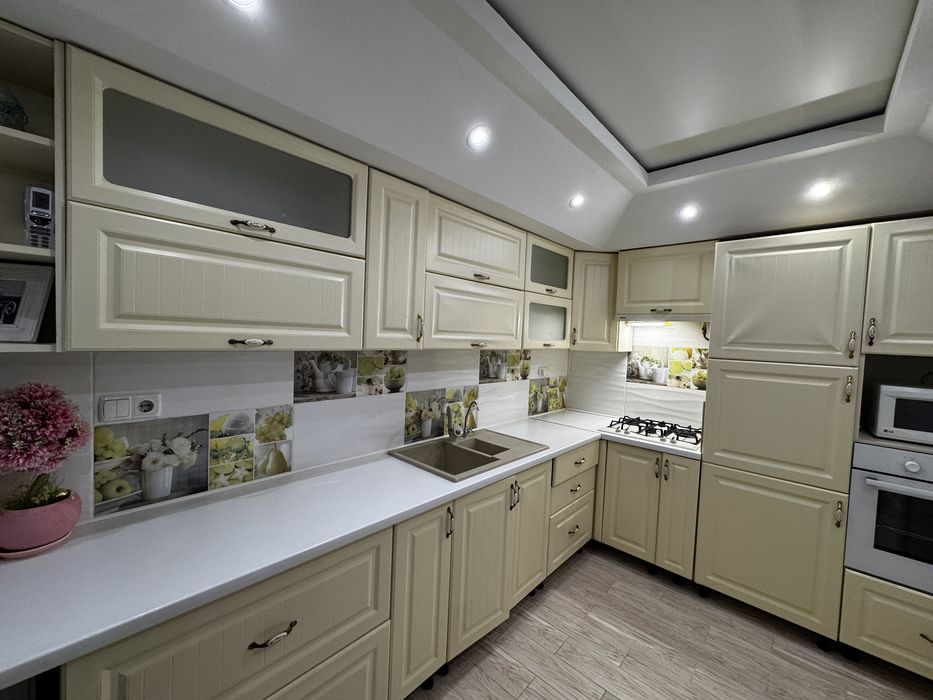 Оренда 2к дворівневої квартири з терасою біля Буча Пасаж