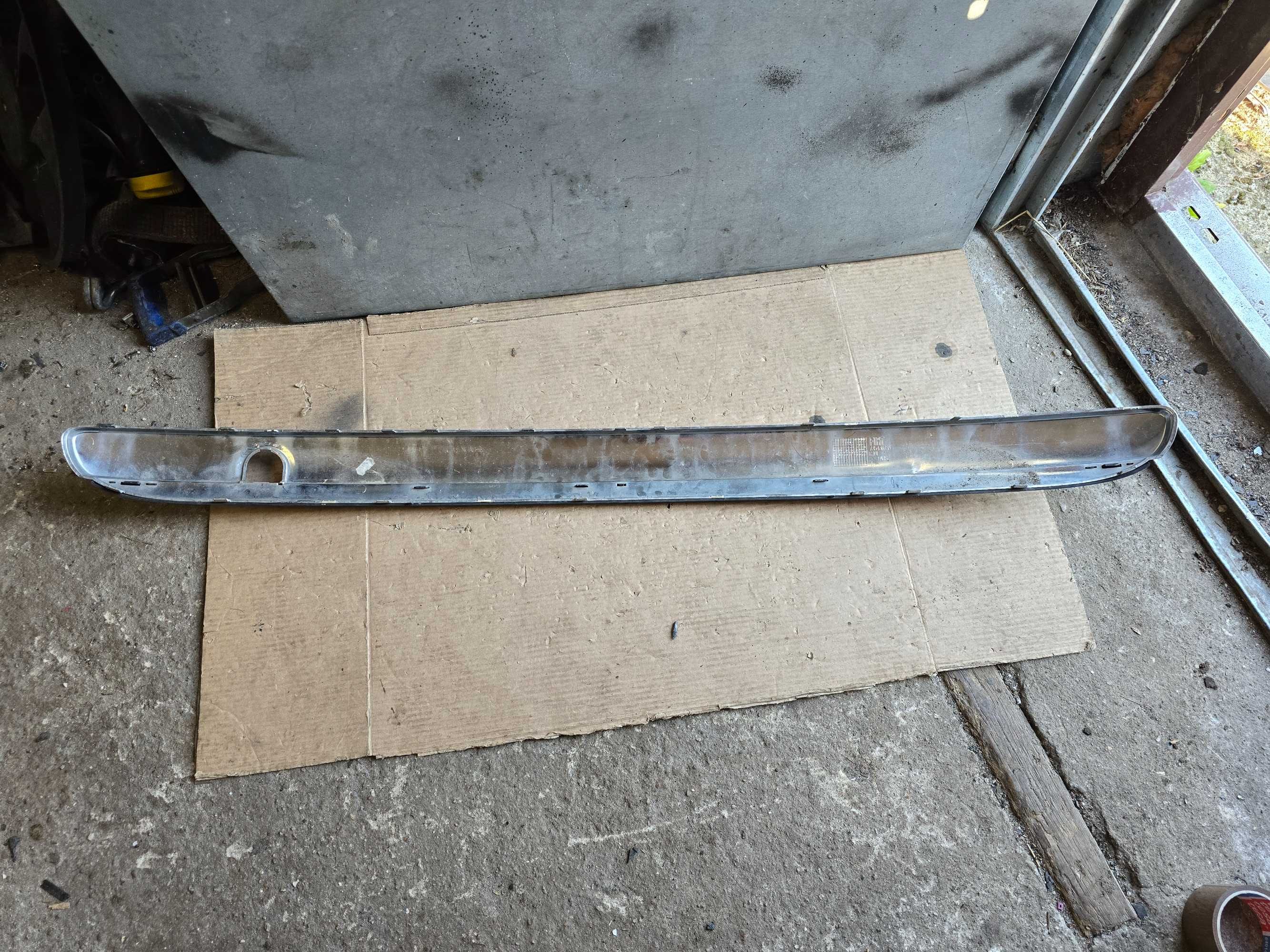listwa chrom zderzaka tył Fiat 500