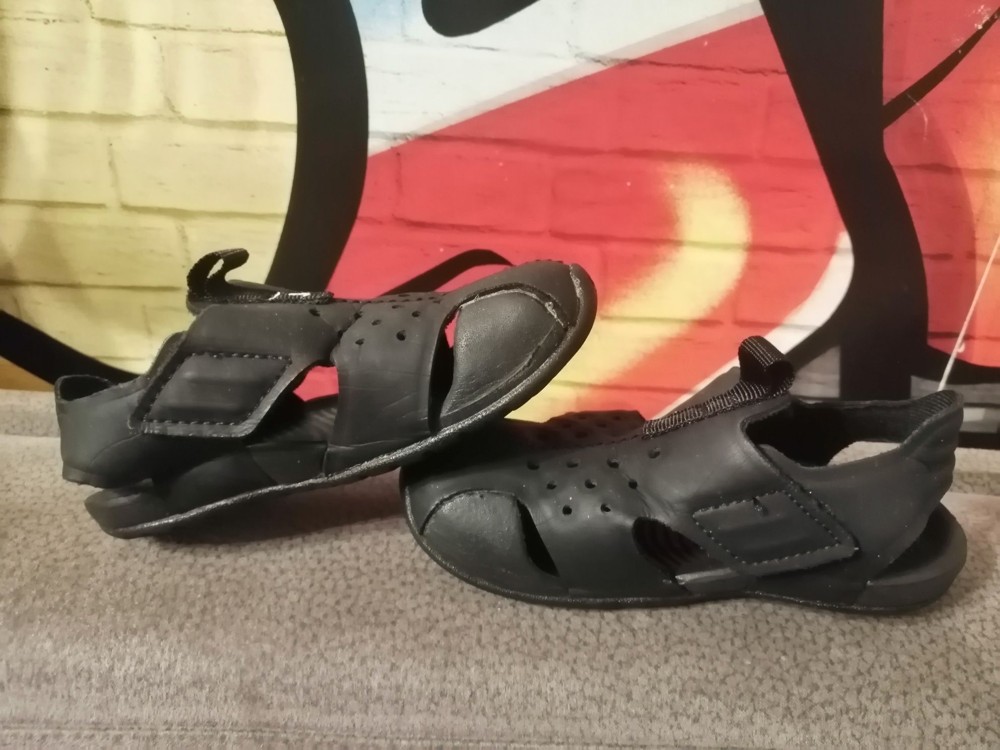 Buty Sandałki dziecięce chłopięce sunray nike czarne Rozmiar 22