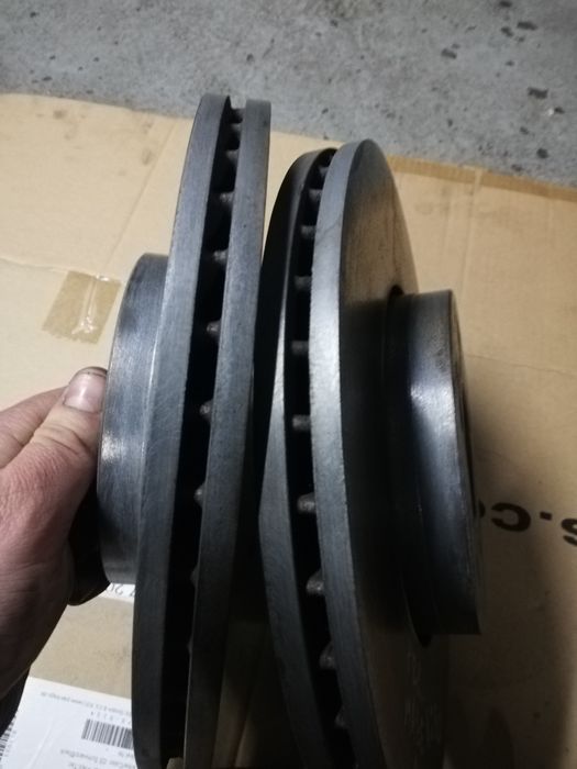 Tarcze klocki hamulcowe przód przednie Focus mk2 i C-max małe 278mm