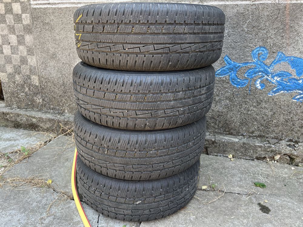 4 колеса с форда-фиеста, на зимней резине 195/55R15