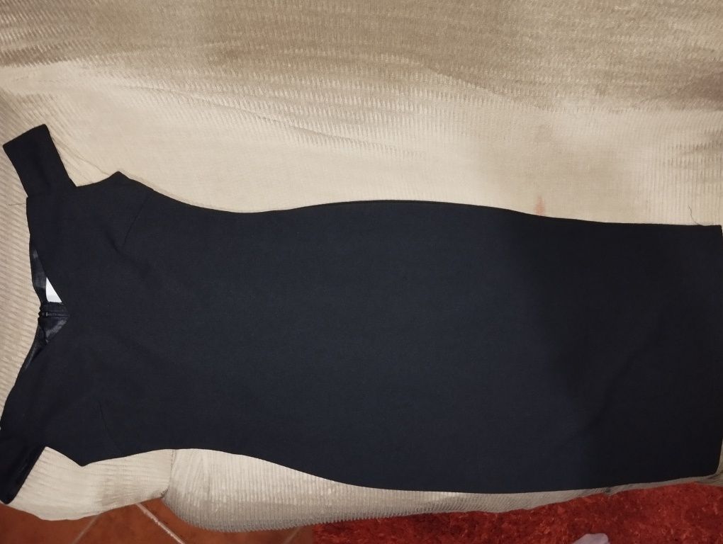 Vestido preto tamanho S e preto