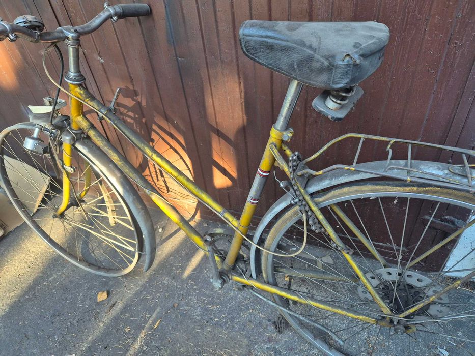 Kultowy rower Wilga rower z 1974 roku złoty