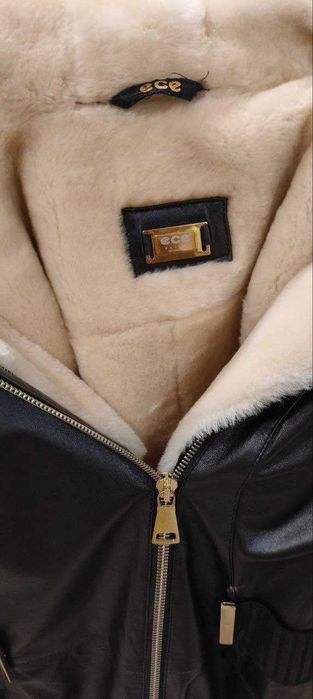 Кожана курта натуральна кожа майже не носина