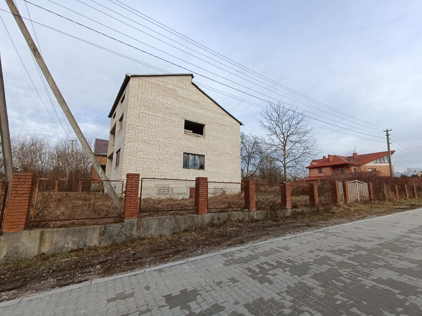 Продаж будинку біля Львова в с Солуки