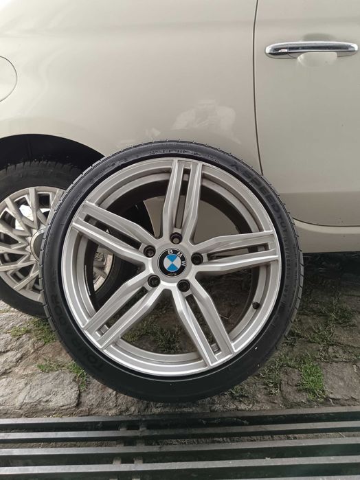 BMW f20 jantes em bom estado com pneus praticamente novos