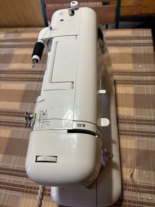 Швейная машинка элеганс 70