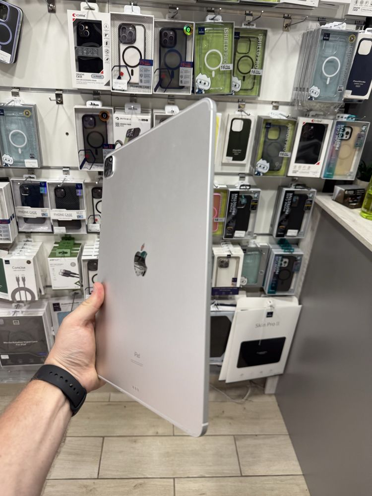 iPad Pro 12.9” 256T 4Gen Silver. Wi-Fi + LTE
