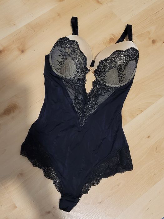 Body esotiq koronka L czarne biustonosz