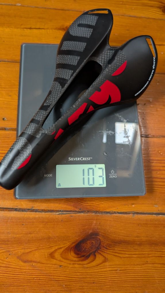 Siodełko rowerowe carbon!