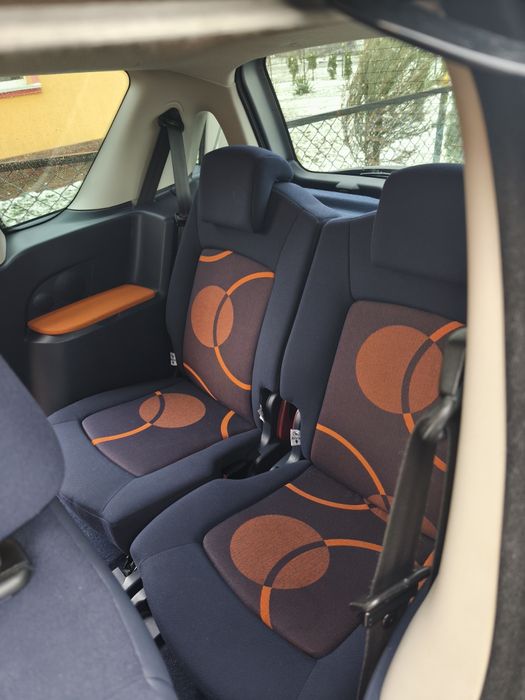 Пежо1007.2005рік