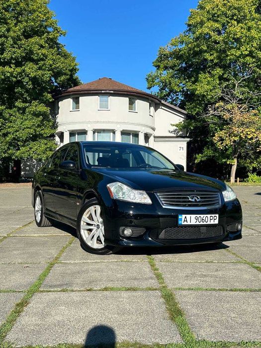 Infiniti M35X 2010