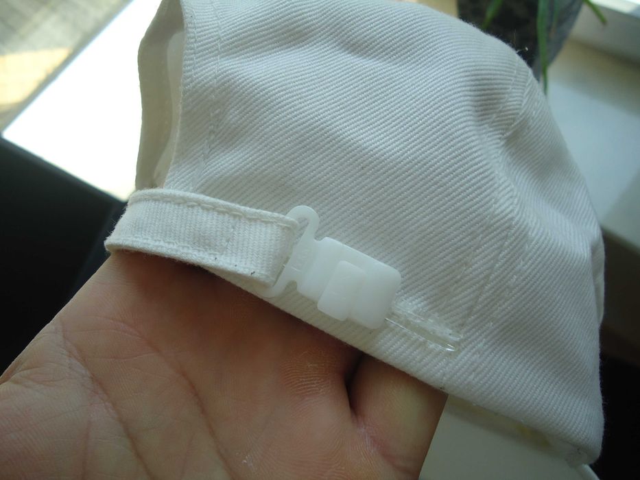 biała vintage czapka z daszkiem dzokejka retro