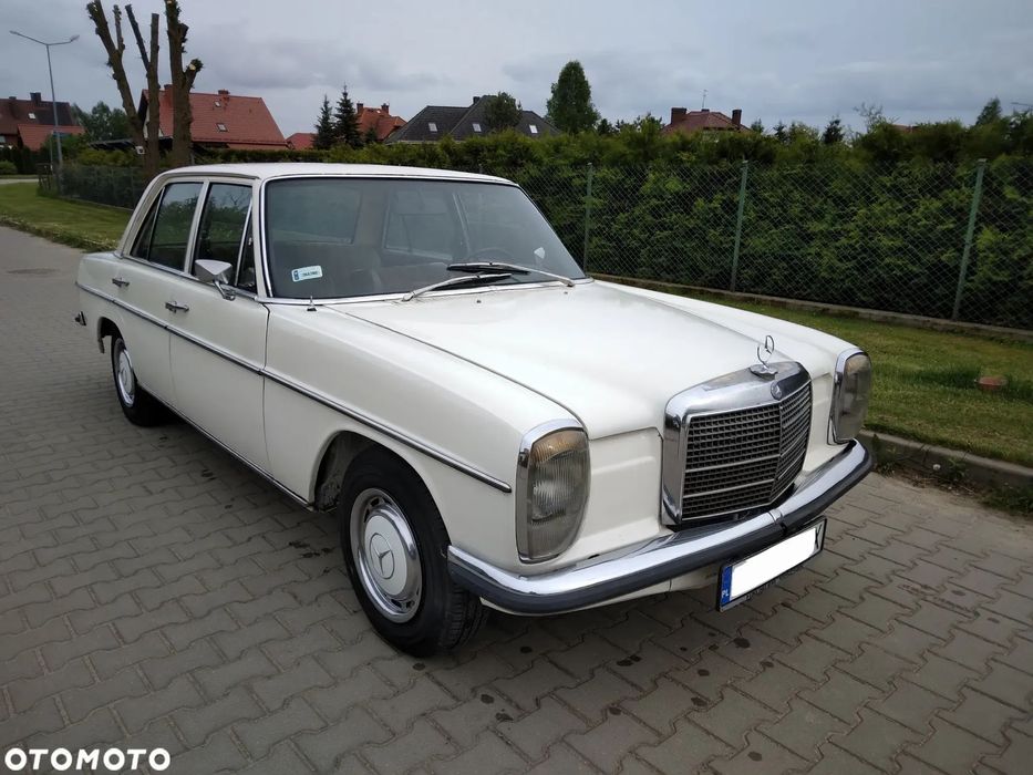 Mercedes-Benz  W114, 1970 Rok, 2,3 benzyna+Gaz Dobry Stan