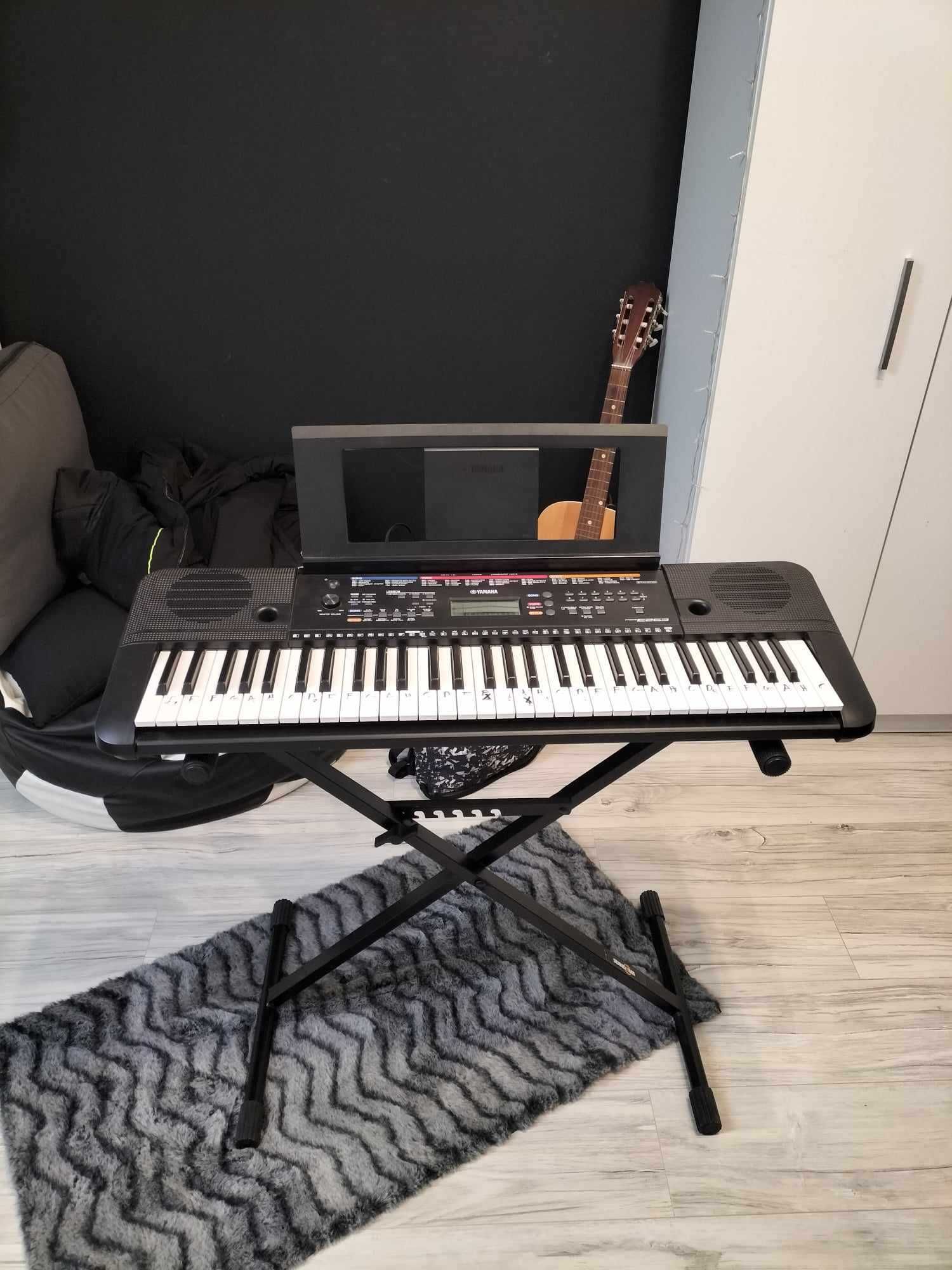 Keyboard Yamaha PSR E263