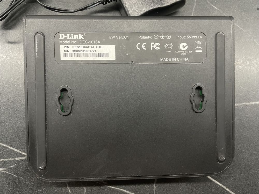 Комутатор D-link des-1016a