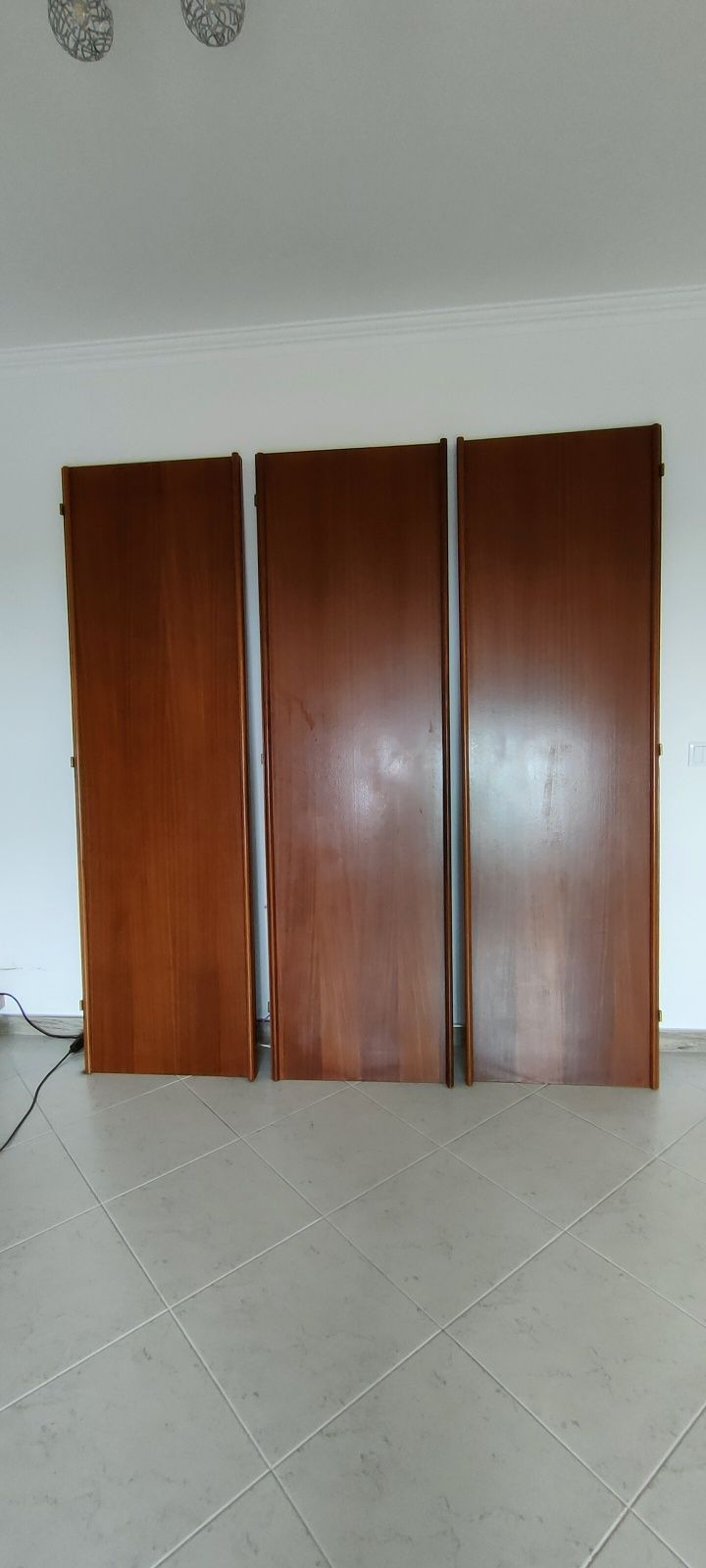 Conjuntos de Portas de Roupeiro de Madeira