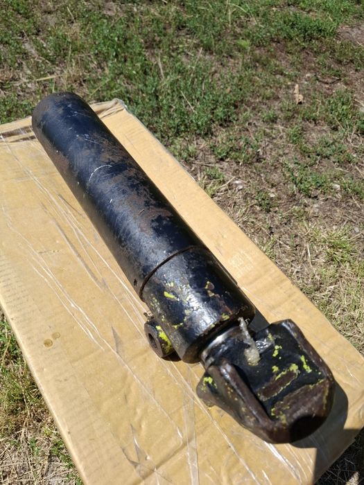 Продам гідравлічний циліндр автоконтура CLAAS LEXION 668950.2 669150.1