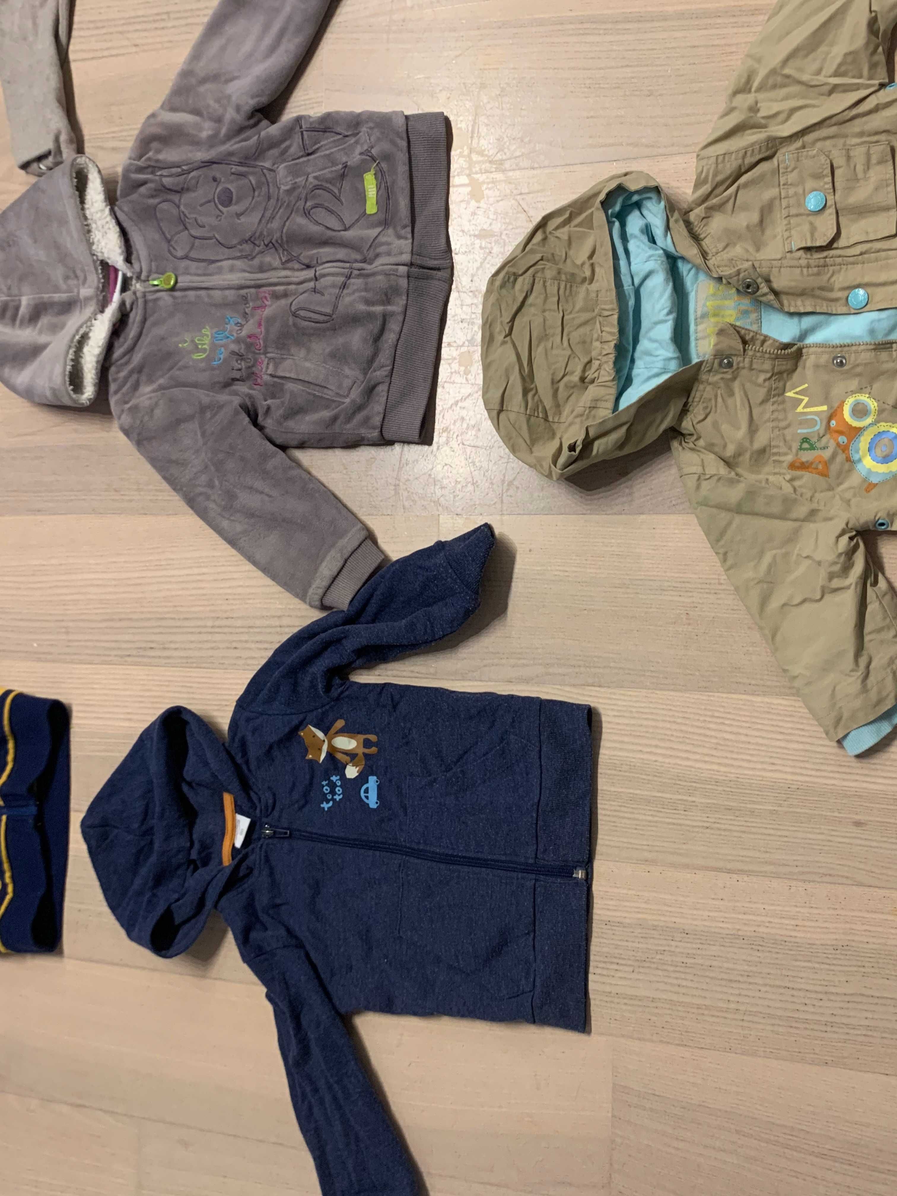 1 x kurtka 74 , 1 x sweter , 4 x bluza