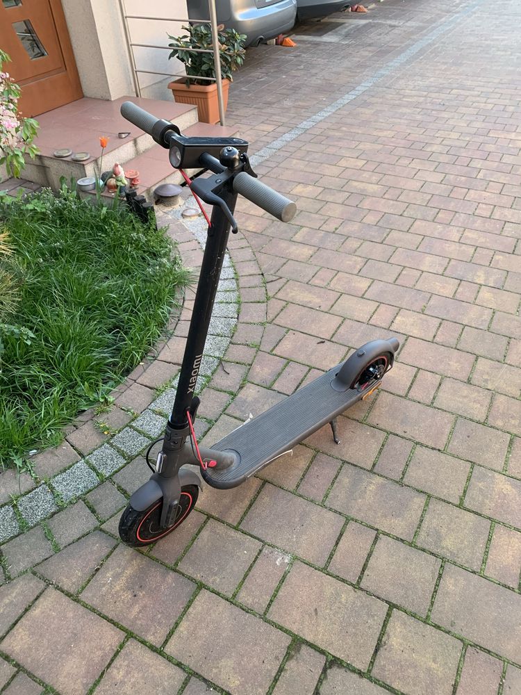 Xiaomi 4 pro Hulajnoga elektryczna scooter 10 cali 20km/h