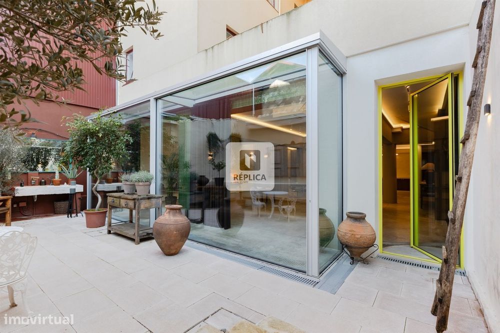 Estúdio/Loft de Luxo com Terraço e Acabamentos de Alta Qualidade - Bai