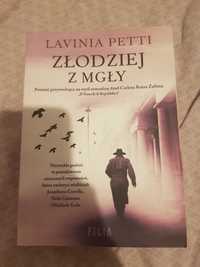 Złodziej z mgły  Lavinia Petti