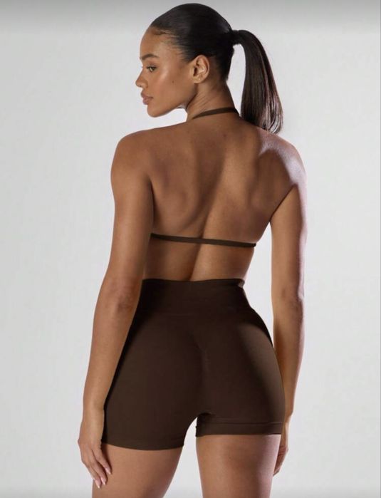 Костюм для спорту