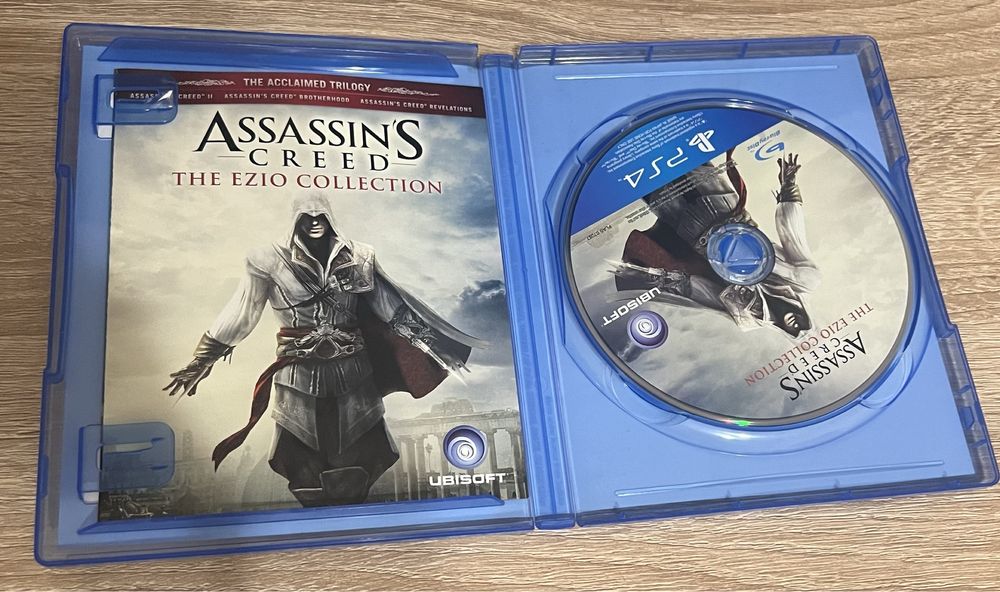 Игра диск Assassins Creed the ezio collection ps4