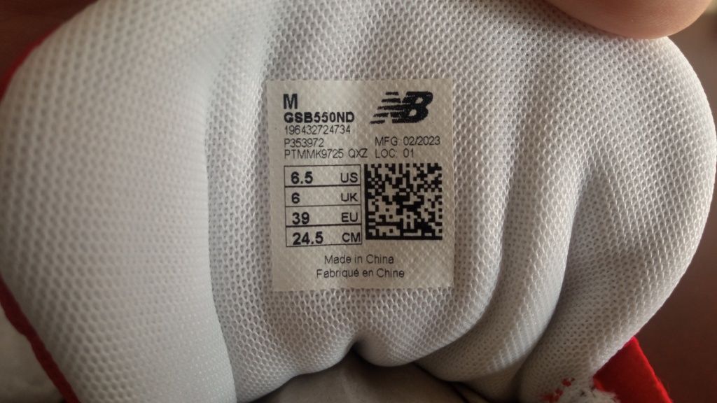 40 Buty New Balance 550 Red